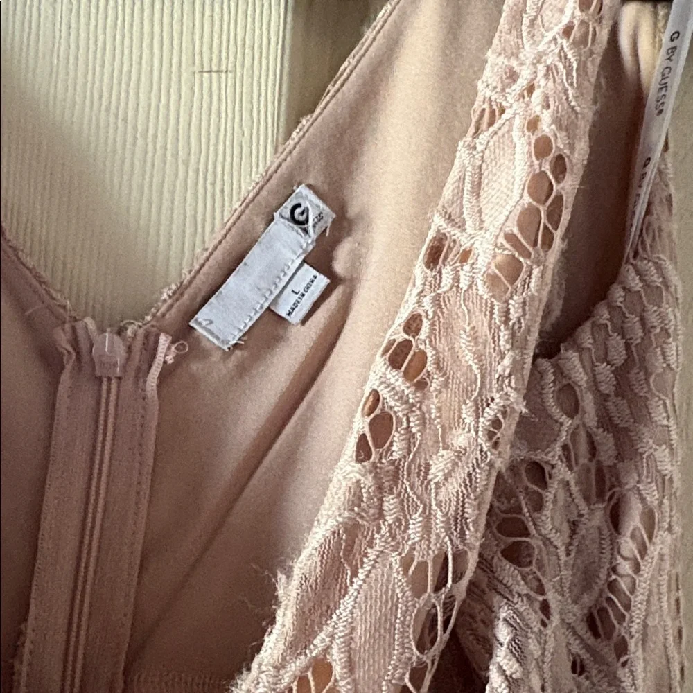 G by guess Elegant Lace V-Neck Dress in Tan